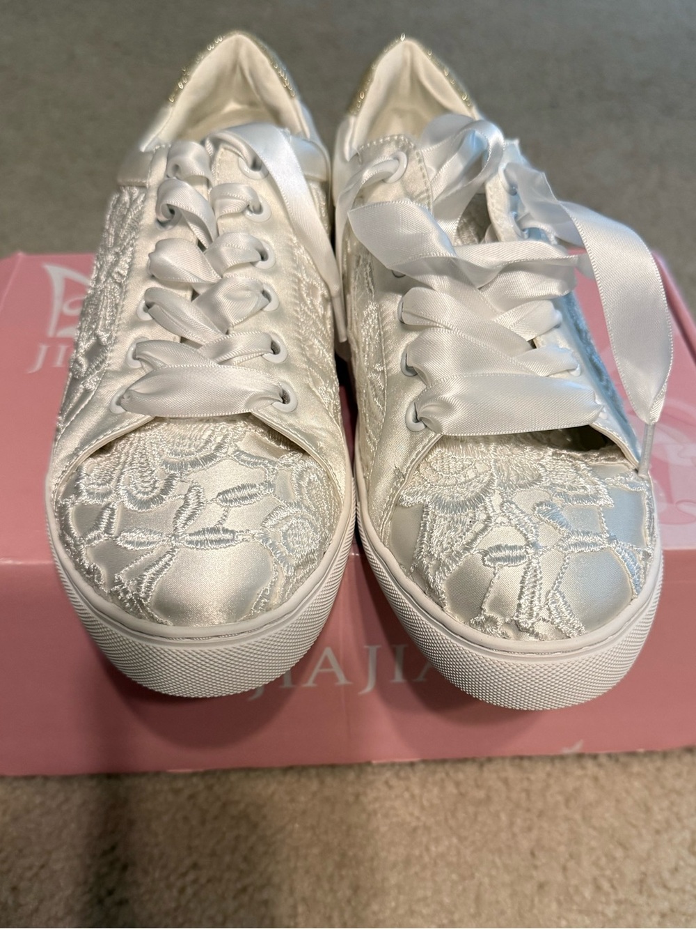White  Lace tennis shoes /Sneakers (size 7.5 )